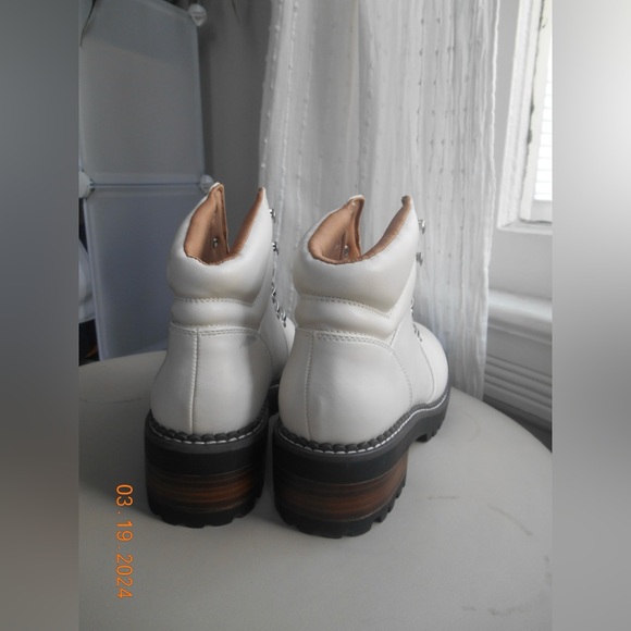 White Snow Booties - Target 🎯 - Picture 4 of 6